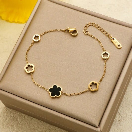 Trendy Leaf Clover Bracelet